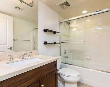 7249 Franklin Avenue - Photo Thumbnail 17