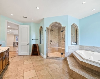 14944 Otsego Street - Photo Thumbnail 8