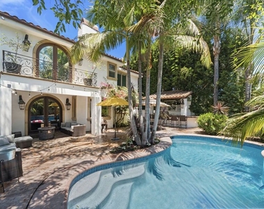 14944 Otsego Street - Photo Thumbnail 13