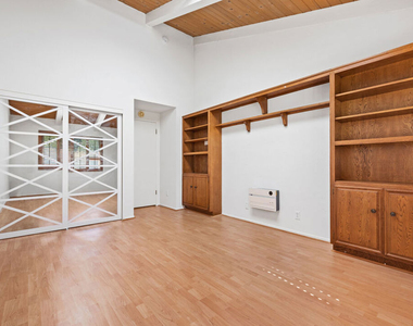 106 Cresta Verde Drive - Photo Thumbnail 26