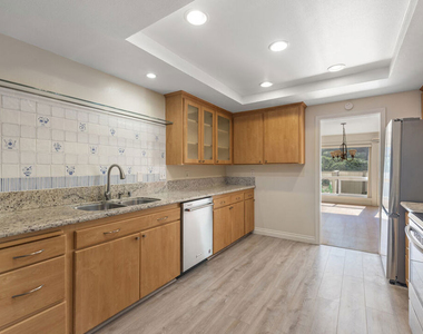 106 Cresta Verde Drive - Photo Thumbnail 19
