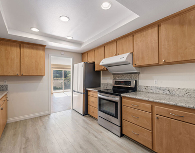 106 Cresta Verde Drive - Photo Thumbnail 20