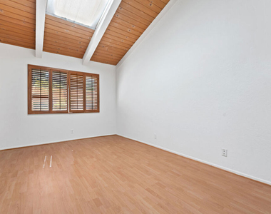 106 Cresta Verde Drive - Photo Thumbnail 25