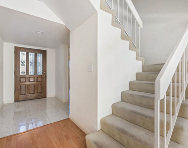 106 Cresta Verde Drive - Photo Thumbnail 10