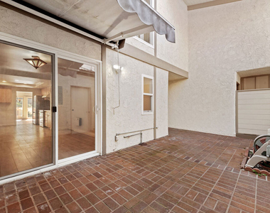 106 Cresta Verde Drive - Photo Thumbnail 42