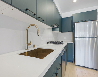 12425 Texas Avenue - Photo Thumbnail 3