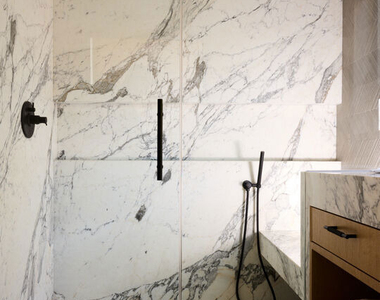 2309 Hollyridge Drive - Photo Thumbnail 14