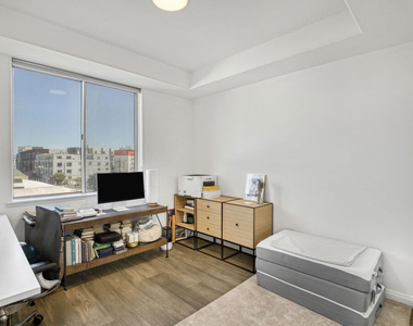 629 Traction Avenue - Photo Thumbnail 8