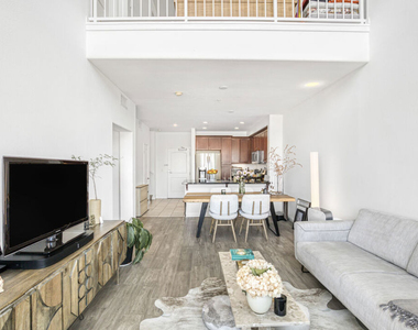 629 Traction Avenue - Photo Thumbnail 7
