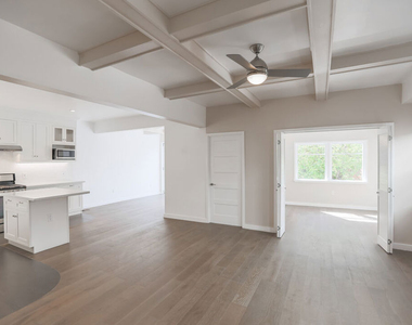 31 Breeze Avenue - Photo Thumbnail 13