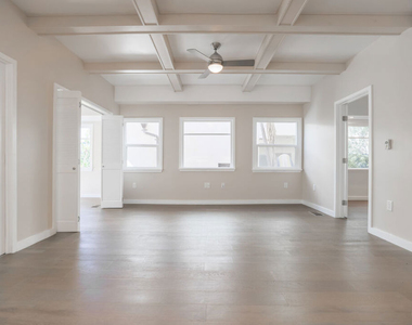 31 Breeze Avenue - Photo Thumbnail 10