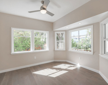 31 Breeze Avenue - Photo Thumbnail 11