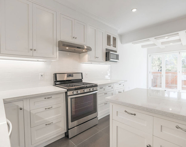 31 Breeze Avenue - Photo Thumbnail 8
