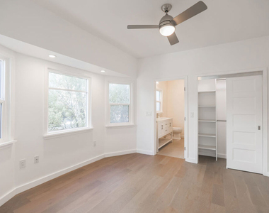 31 Breeze Avenue - Photo Thumbnail 14
