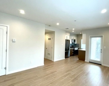 4937 W 20th Street - Photo Thumbnail 4
