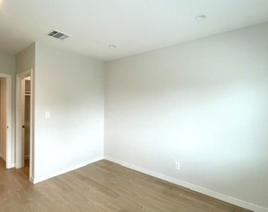 4937 W 20th Street - Photo Thumbnail 25