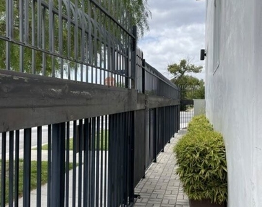 4937 W 20th Street - Photo Thumbnail 27