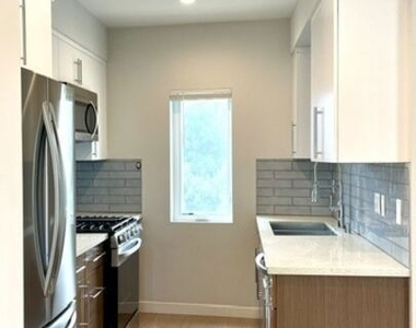 4937 W 20th Street - Photo Thumbnail 9