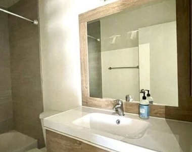 922 N Hudson Avenue - Photo Thumbnail 13