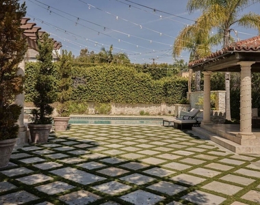 614 N Palm Drive - Photo Thumbnail 21