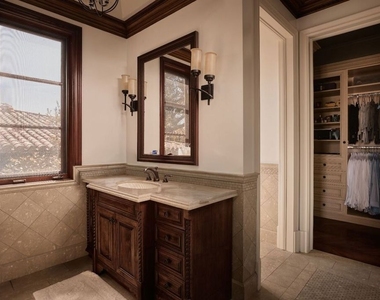 614 N Palm Drive - Photo Thumbnail 13