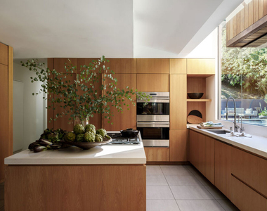 8970 Wonderland Park Avenue - Photo Thumbnail 9