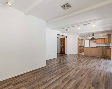 1181 Somera Road - Photo Thumbnail 14