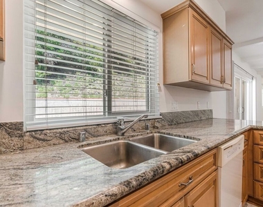 1181 Somera Road - Photo Thumbnail 12