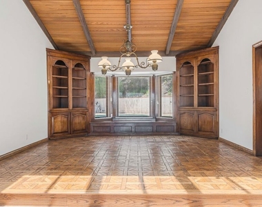 1181 Somera Road - Photo Thumbnail 6