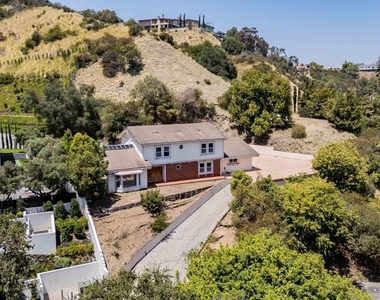 1181 Somera Road - Photo Thumbnail 1