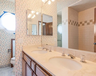 1181 Somera Road - Photo Thumbnail 22