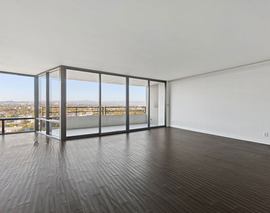 4316 Marina City Drive - Photo Thumbnail 2