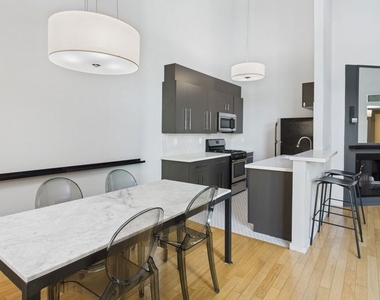 888 Hilgard Avenue - Photo Thumbnail 1