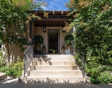 9001 Phyllis Avenue - Photo Thumbnail 19