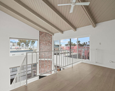 10 19th Avenue - Photo Thumbnail 14