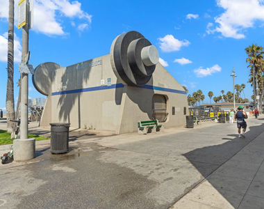10 19th Avenue - Photo Thumbnail 29