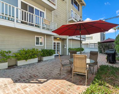 10 19th Avenue - Photo Thumbnail 20