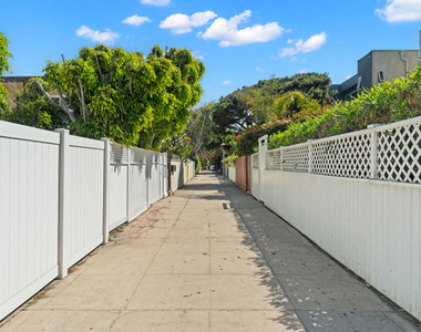 10 19th Avenue - Photo Thumbnail 22