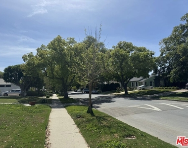 6556 Forbes Avenue - Photo Thumbnail 13
