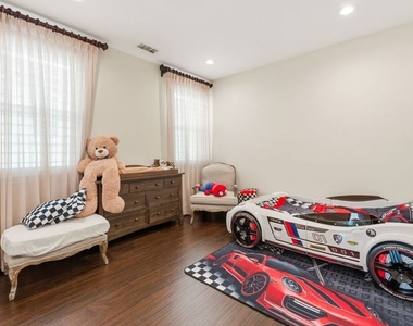11564 Apulia Court - Photo Thumbnail 36
