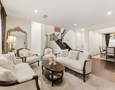 11564 Apulia Court - Photo Thumbnail 10