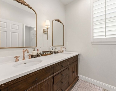 11564 Apulia Court - Photo Thumbnail 37