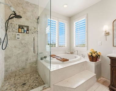 11564 Apulia Court - Photo Thumbnail 31