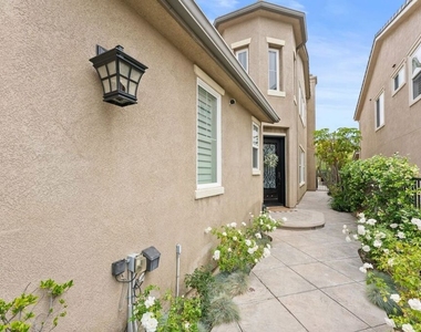 11564 Apulia Court - Photo Thumbnail 5