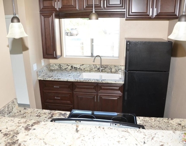 6675 Mission Gorge Road - Photo Thumbnail 9