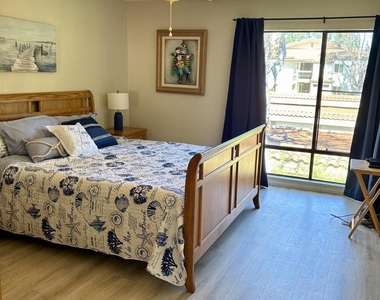 12575 Oaks North Dr - Photo Thumbnail 4