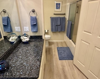 12575 Oaks North Dr - Photo Thumbnail 5