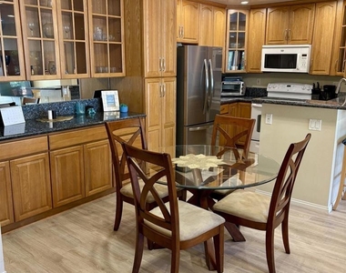12575 Oaks North Dr - Photo Thumbnail 3