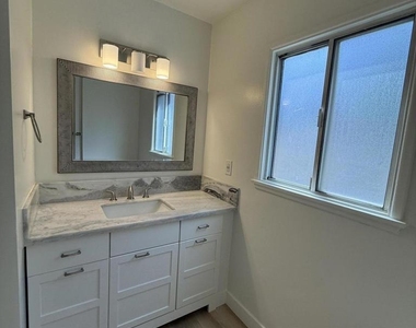 20336 Lorne Street - Photo Thumbnail 11
