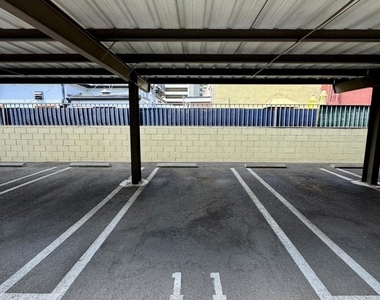 4506 Saugus Avenue - Photo Thumbnail 25